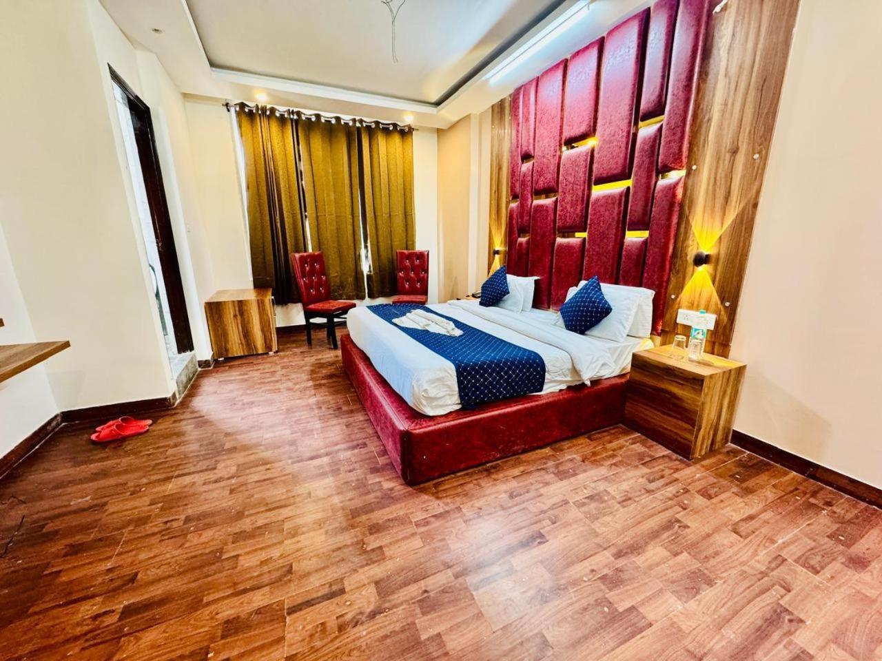 Royal Majestic View Point Lodge Manali  Exterior photo